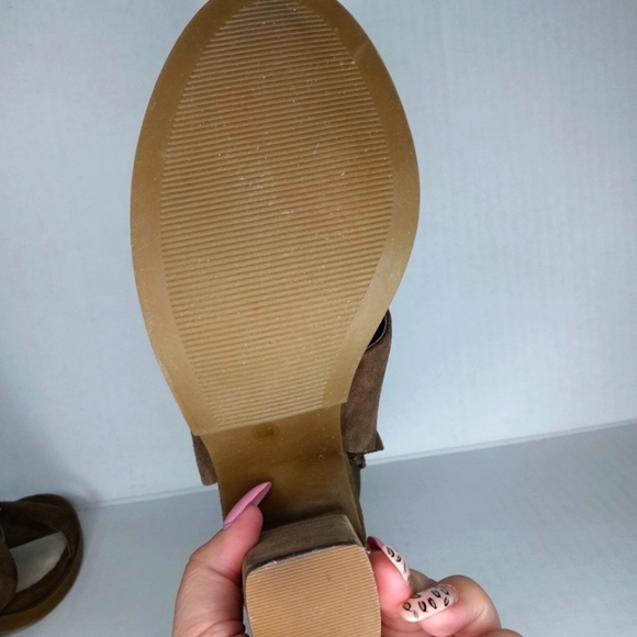 Matisse Hemingway Brown Suede Sandal Heels. Size 9.5 - Picture 16 of 16